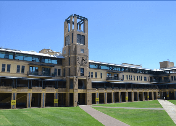 新南威尔士大学