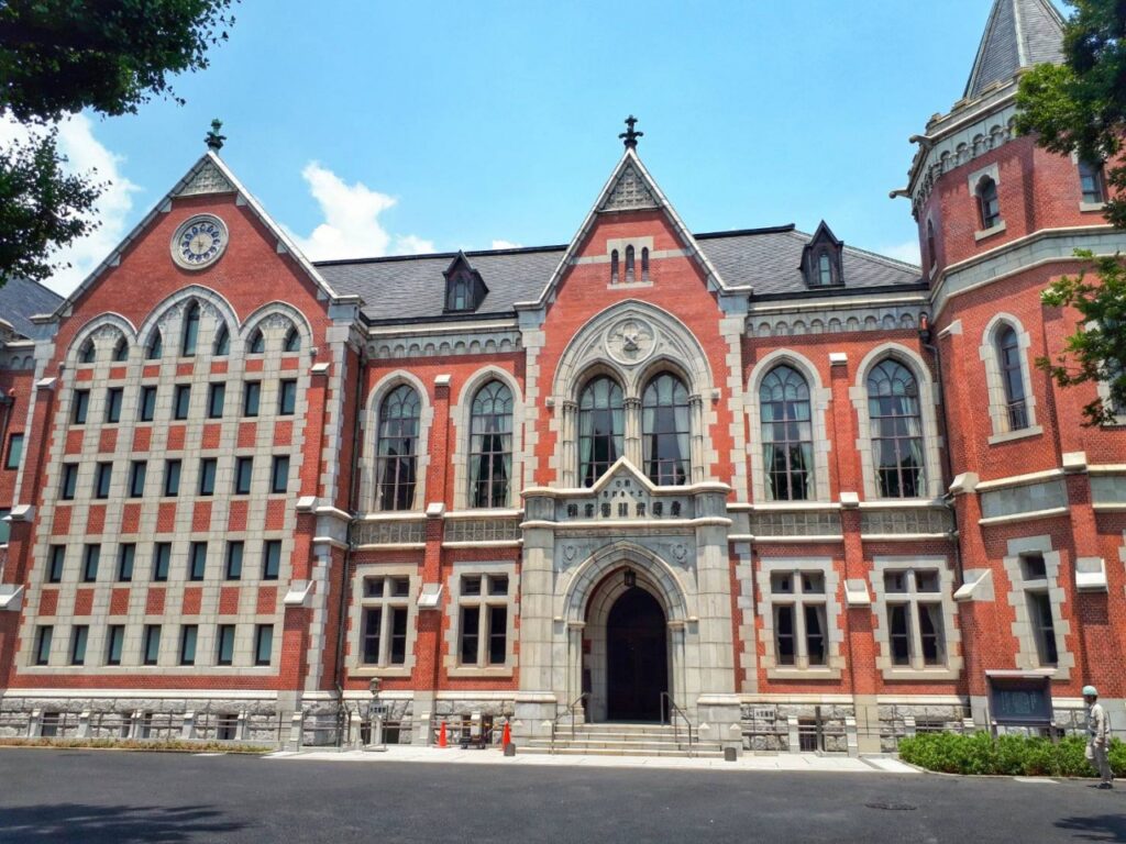 庆应义塾大学