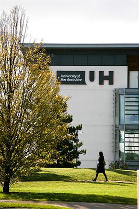 赫特福德大学世界大学排名第几