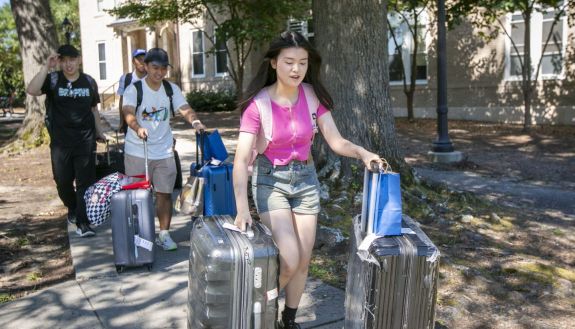 2028届毕业生因国际学生而更加丰富多彩