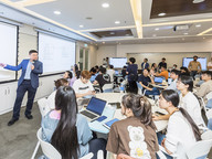 香港城市大学开设团队合作式学习课程，打造互动创新型教学环境