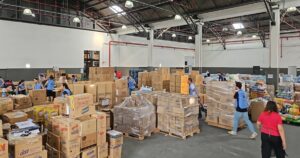 除了为RS筹集水、清洁用品、衣服、床垫和毯子外，USP还筹集了87万多雷亚尔